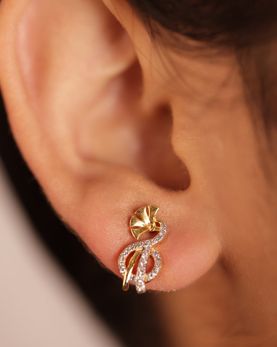 Timeless Design Diamond Earings