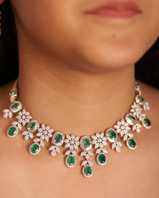 Sparkling Emerald Diamond Necklace