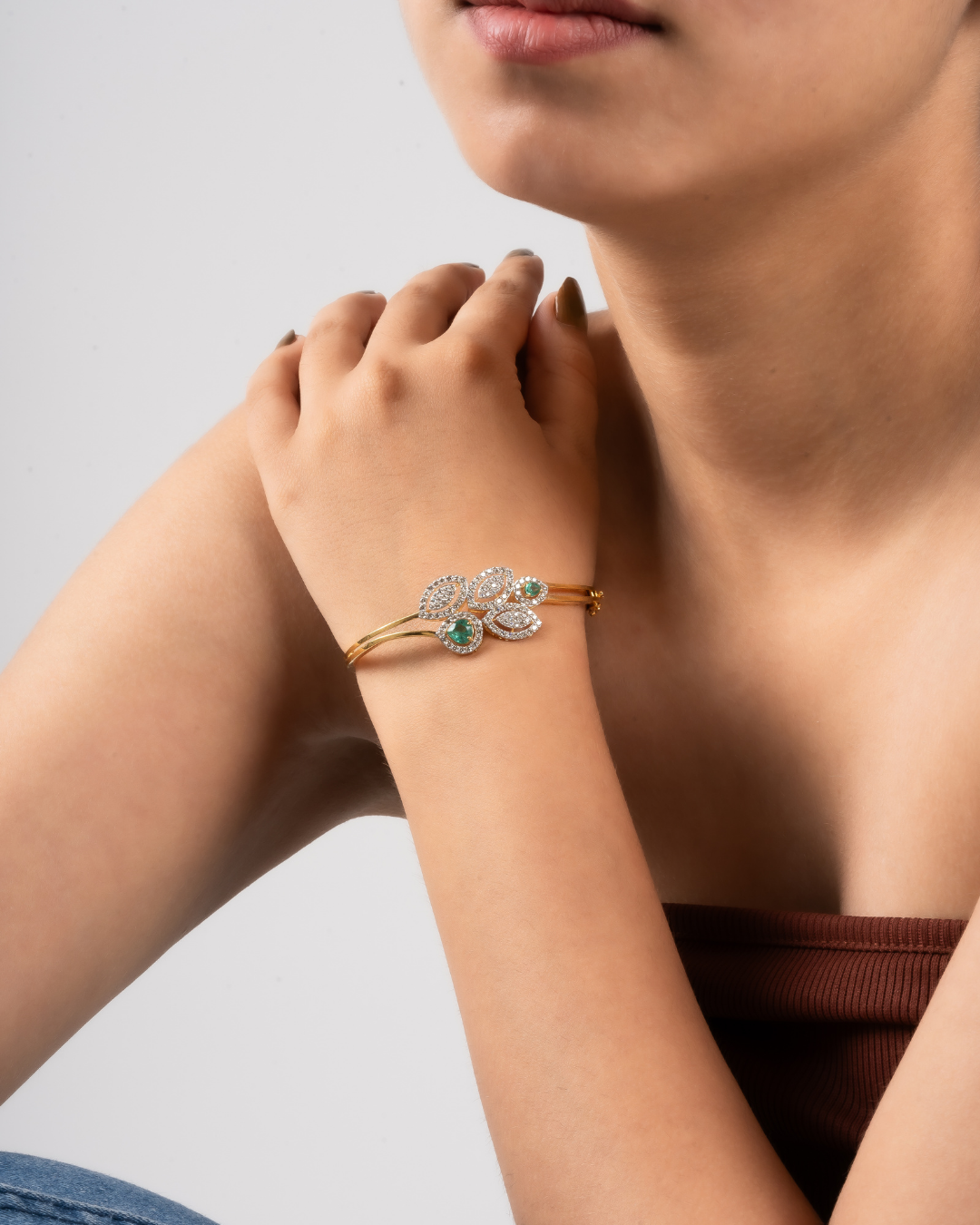 spectacular emerald diamond bracelet