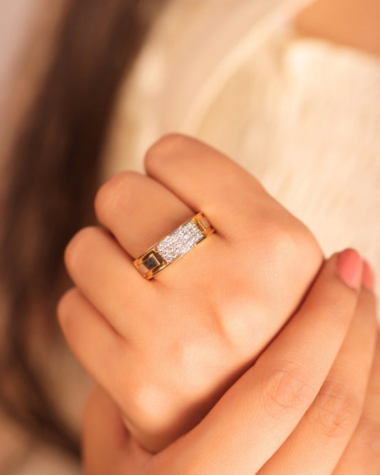 Intricate Dual Metal Diamond Ring