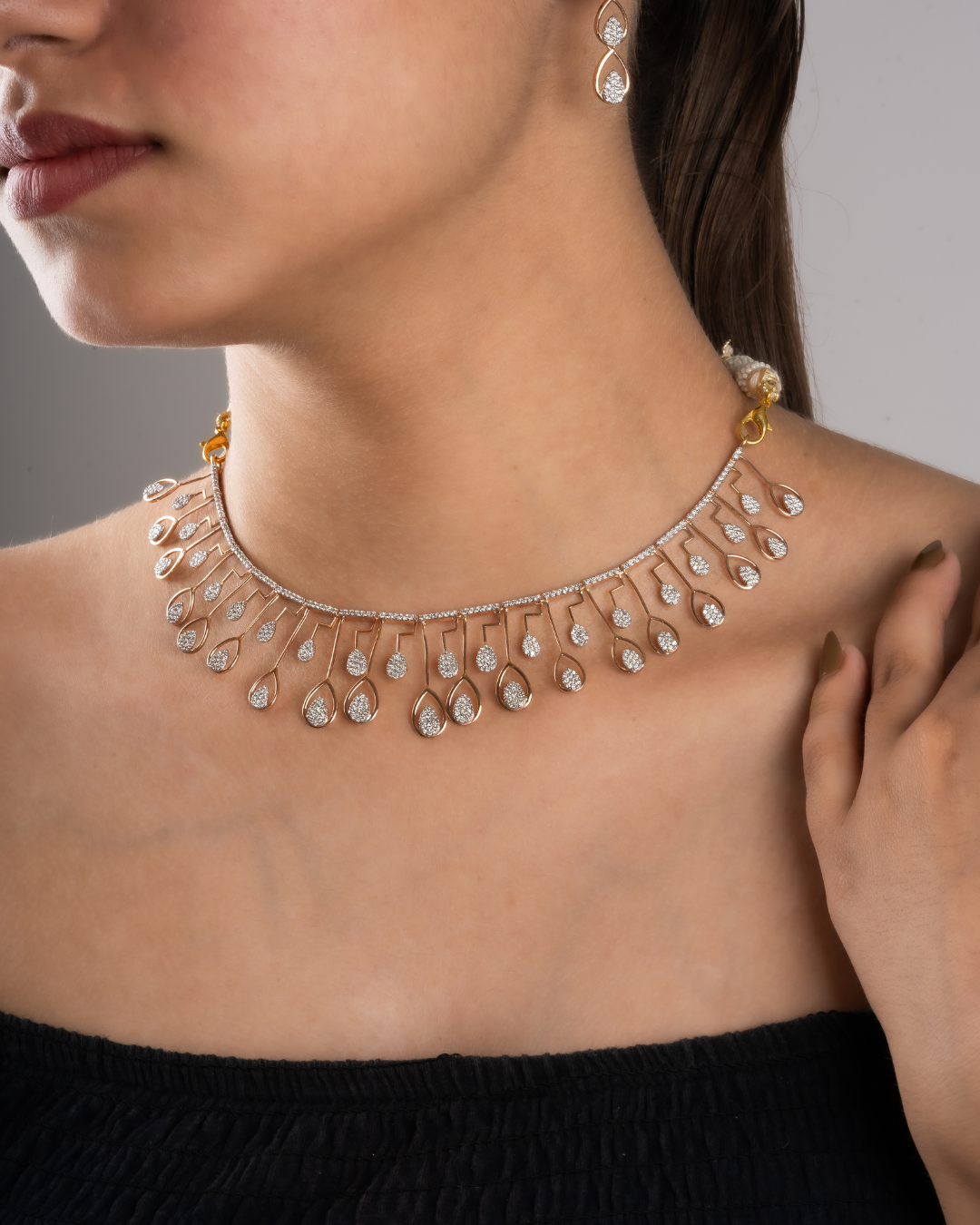 Cluster of pear diamond necklace