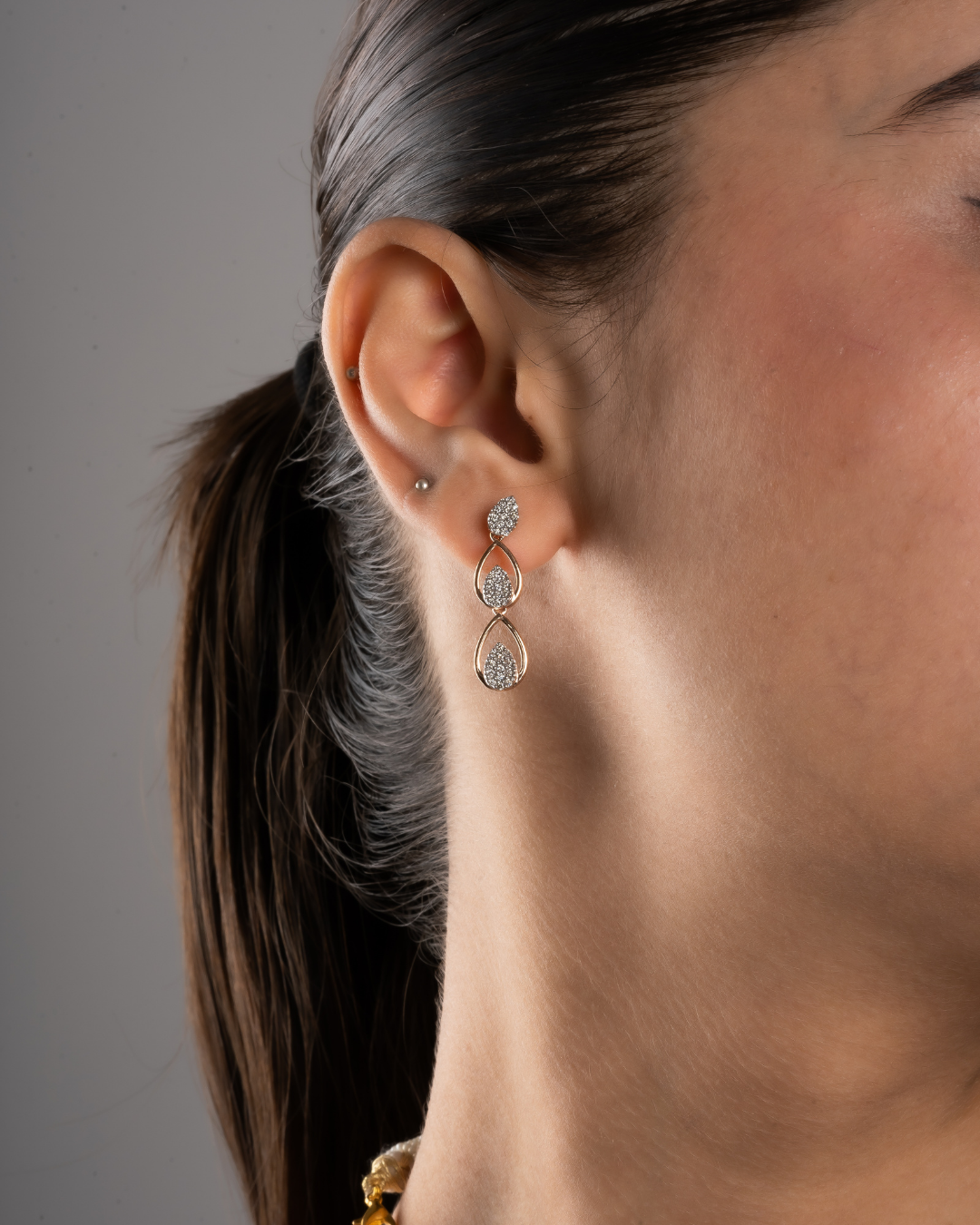 Cluster of pear diamond necklace