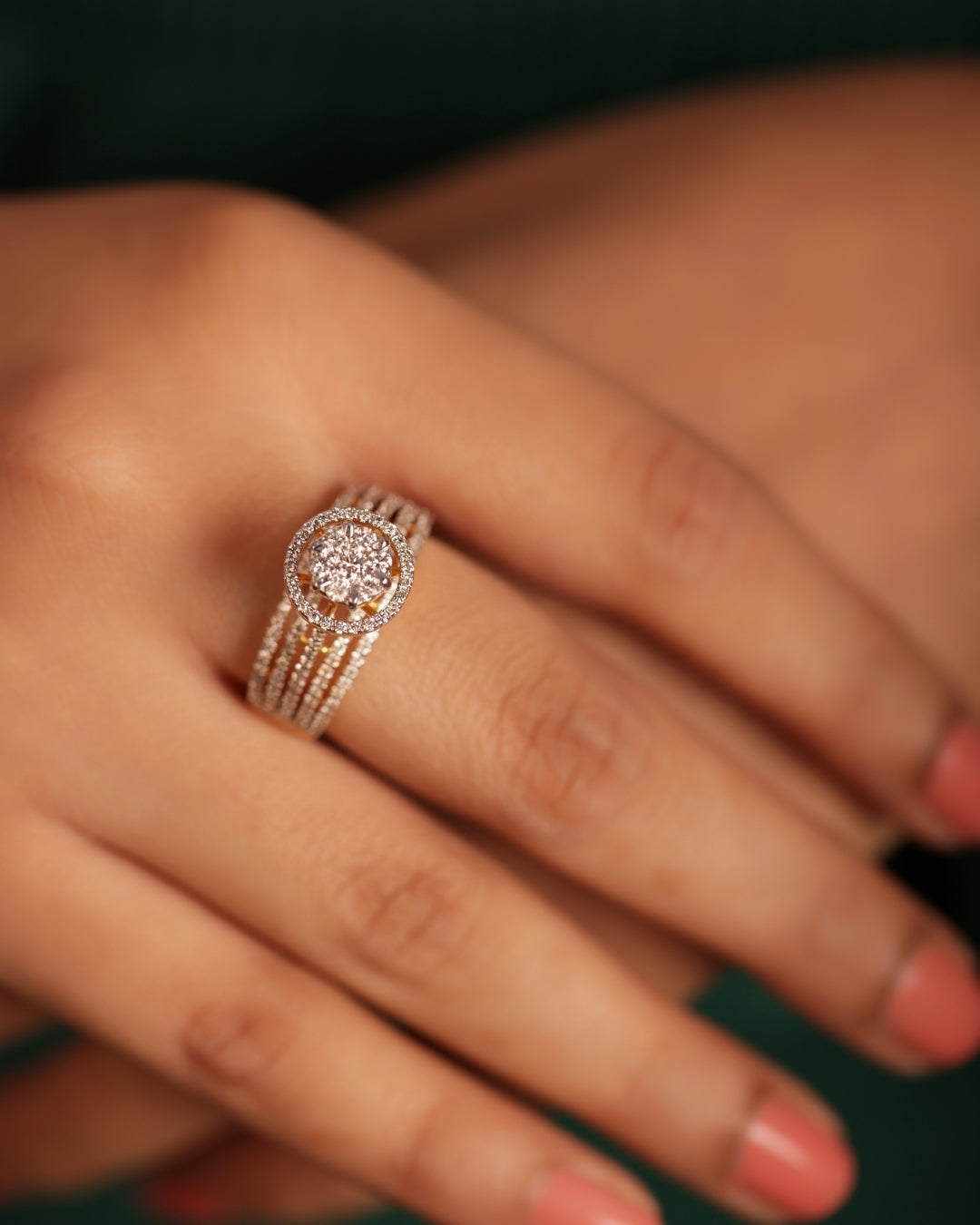 Solitaire Look Engagement Ring
