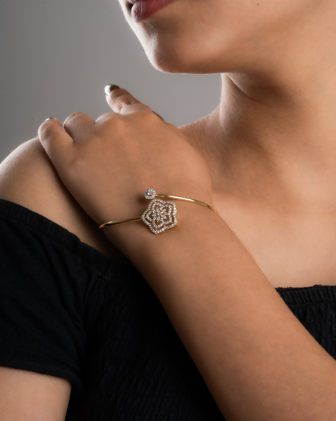 hollow floral diamond bracelet