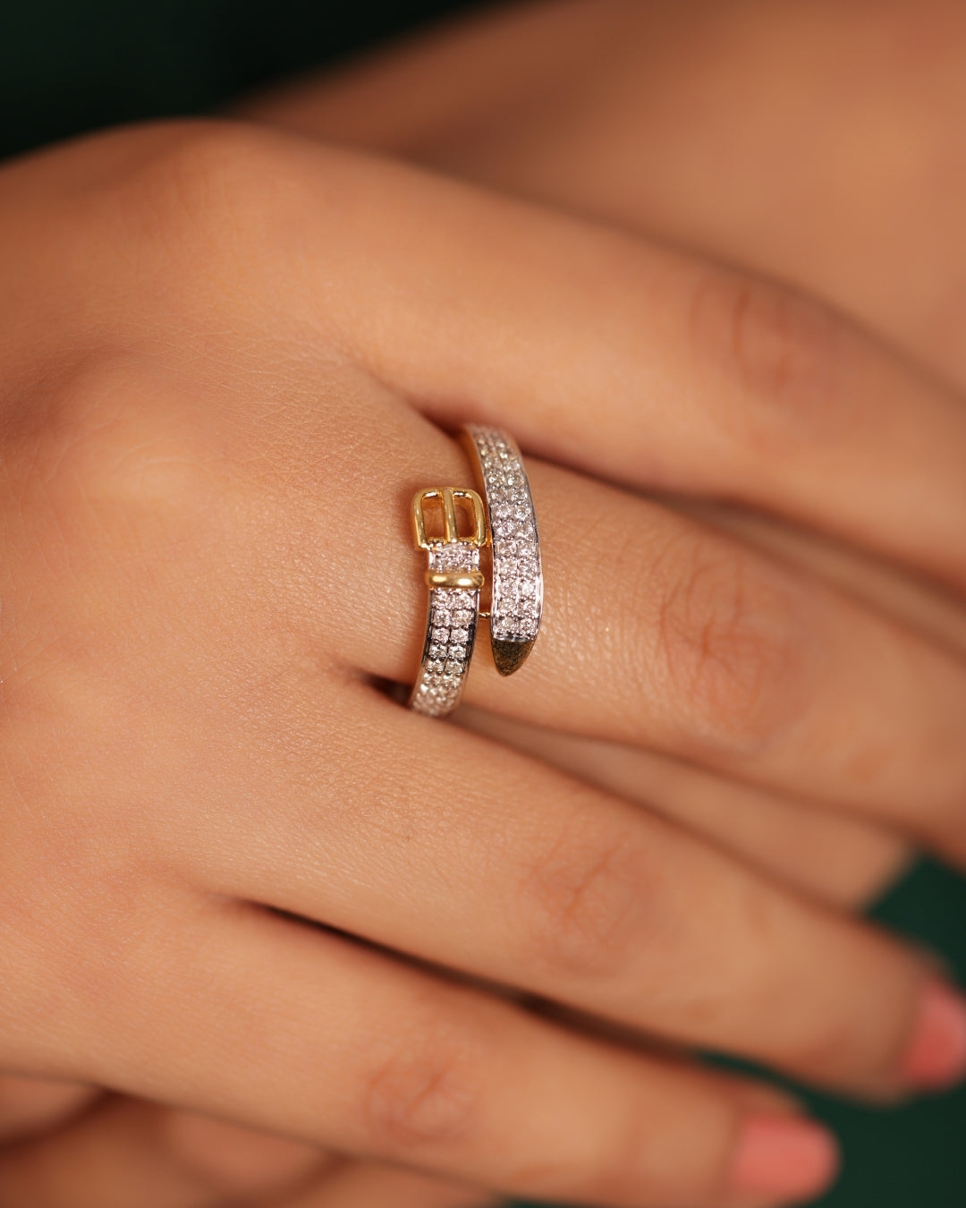 Belt Style Diamond Ring