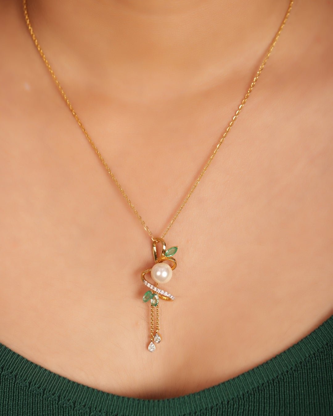 Emerald Pearl Floral Design Pendant