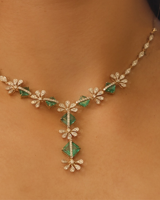 Emerald Aura- Diamond Necklace